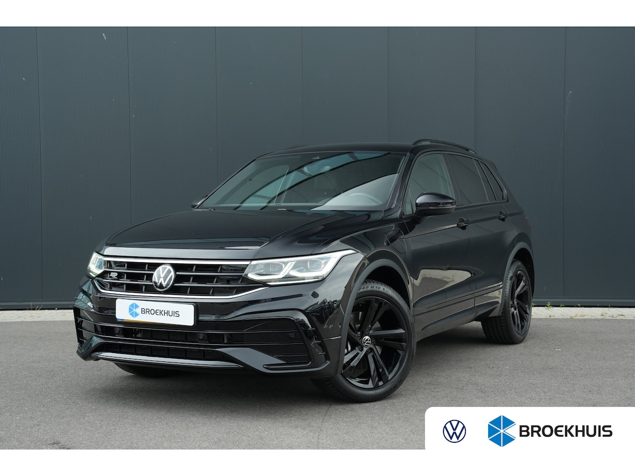 Volkswagen Tiguan - 1.4 TSI eHybrid R-Line Business+ | Trekhaak | Camera | Stoel/Stuurverwarming | Navigatie | - AutoWereld.nl