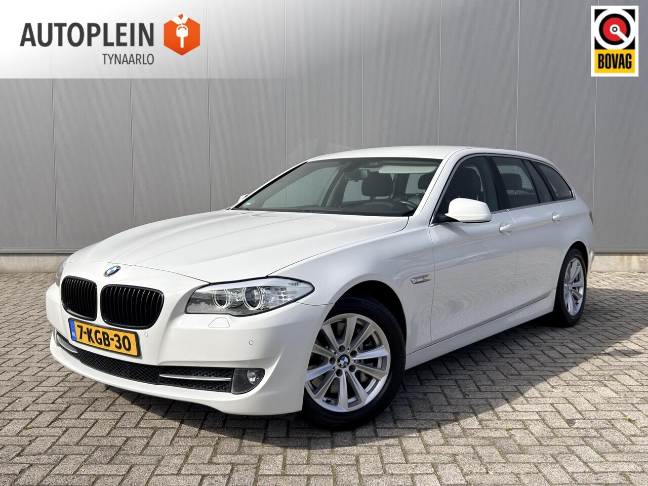 BMW 5-serie Touring - 528i High Executive Dealer OH|Navi|NL Auto|Leder|PDC|Cruise|NAP|LED| - AutoWereld.nl