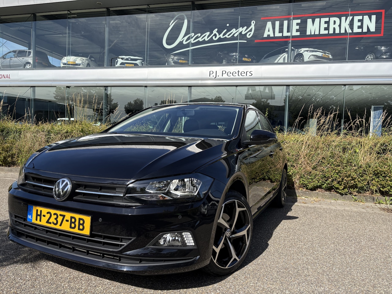 Volkswagen Polo - 1.0 TSI Comfortline Airco - Navigatie - Cruise control - Bluetooth - Licht metalen velgen - AutoWereld.nl