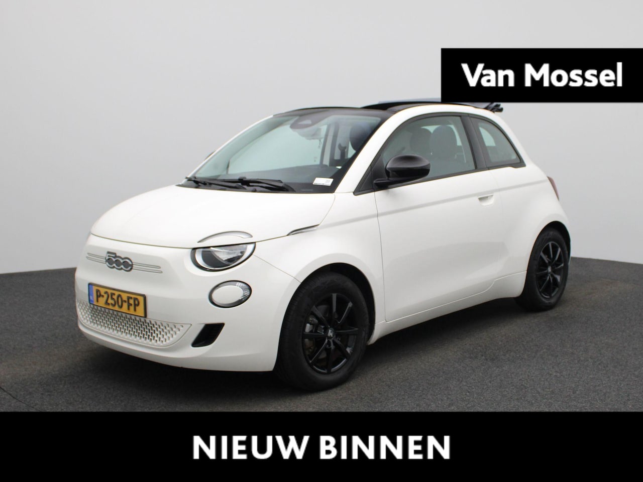 Fiat 500 - Icon 42 kWh |  Apple Carplay/Android Auto | Parkeersensoren | Cruise Control | - AutoWereld.nl