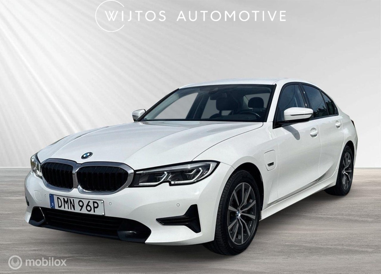 BMW 3-serie - 330e 330e - AutoWereld.nl