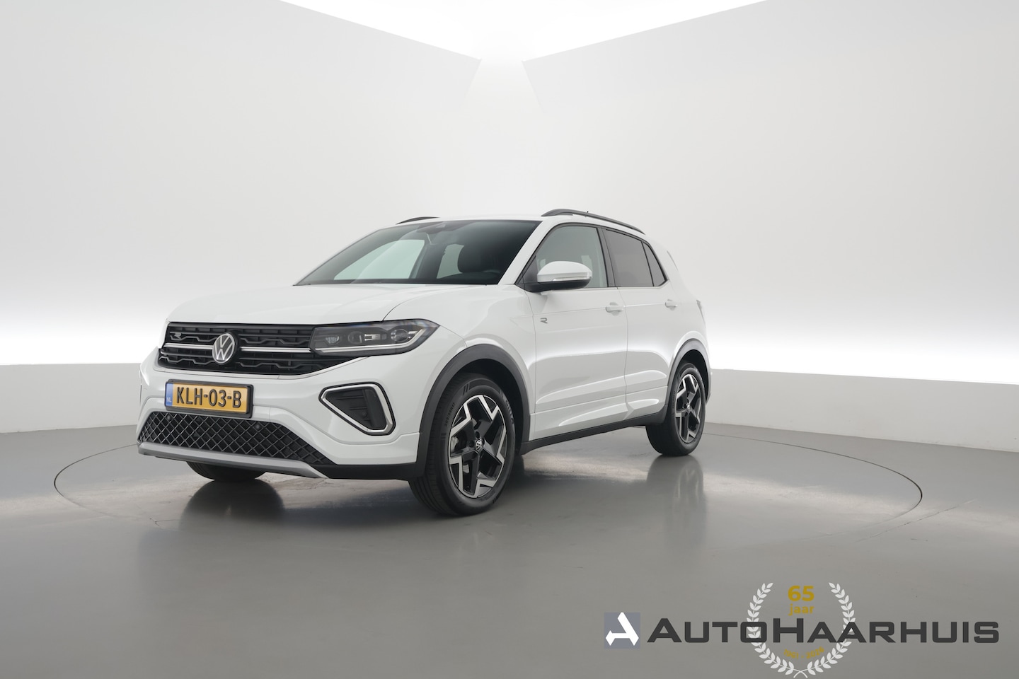 Volkswagen T-Cross - 1.0 TSI R-Line DSG | IQ. Light | Apple CarPlay | Camera + PDC | Adapt. Cruise | 18'' | Dig - AutoWereld.nl
