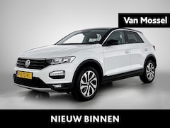 Volkswagen T-Roc - 1.5 TSI Style | 150 PK | Autromaat | Apple Carplay / Android Auto | Trekhaak | Parkeersens