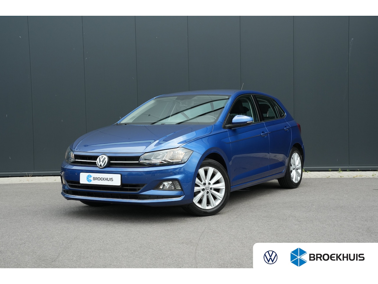Volkswagen Polo - 1.0 TSI Highline | Airco | Adaptive Cruise | Sportonderstel | Parkeercensoren V+A | - AutoWereld.nl