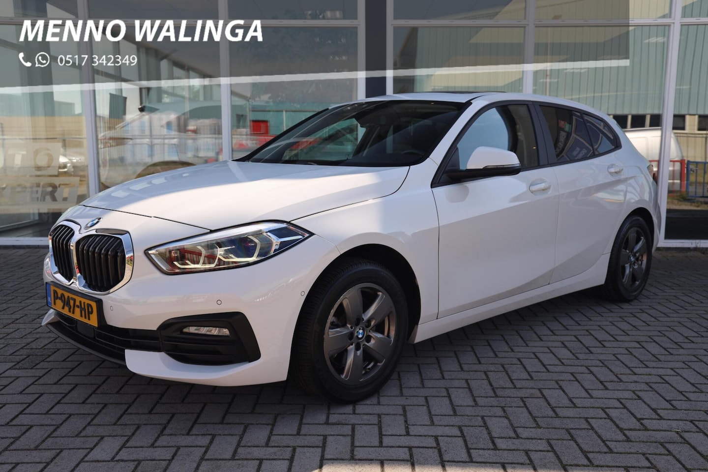 BMW 1-serie - 118i Business Edition|Panorama|Navi|Apple carplay/Android auto|LED| - AutoWereld.nl
