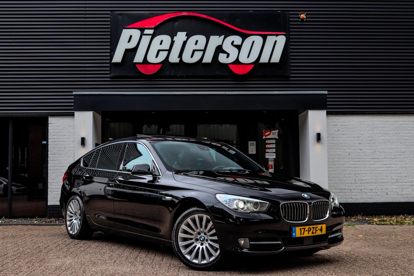 BMW 5-serie Gran Turismo - 535i PANO MASSAGE ACC ALLE OPTIES - AutoWereld.nl