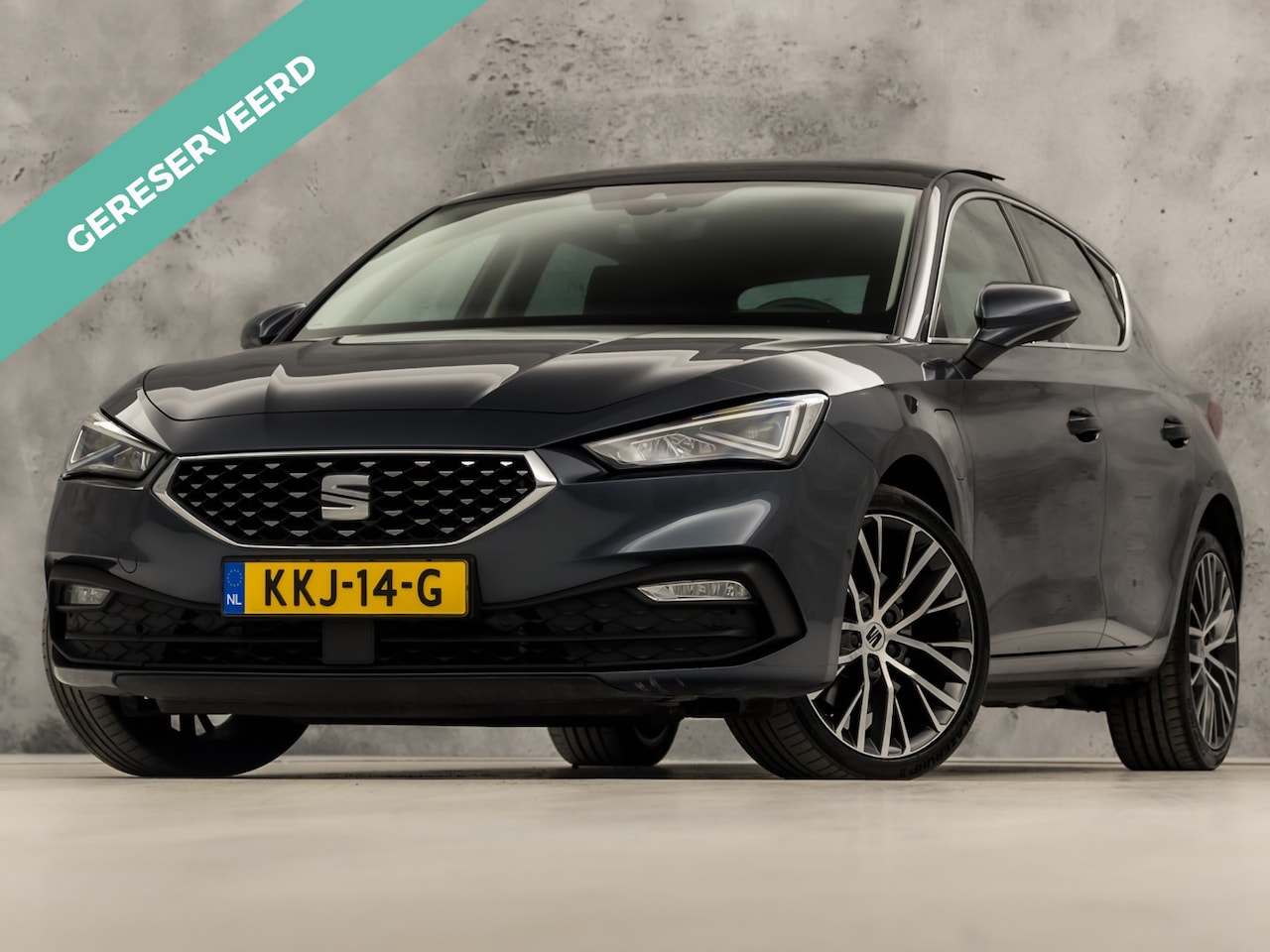 SEAT Leon - 1.4 TSI eHybrid PHEV Xcellence Sport 204Pk Automaat (PANORAMADAK, APPLE CARPLAY, GROOT NAV - AutoWereld.nl