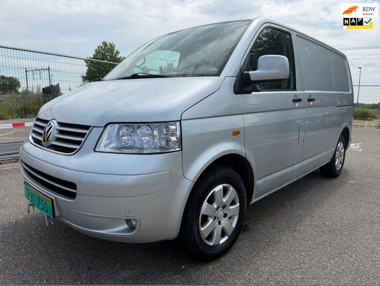 Volkswagen Transporter - 2.5 TDI 300 MHD Ac Trekhaak Cruise control - AutoWereld.nl