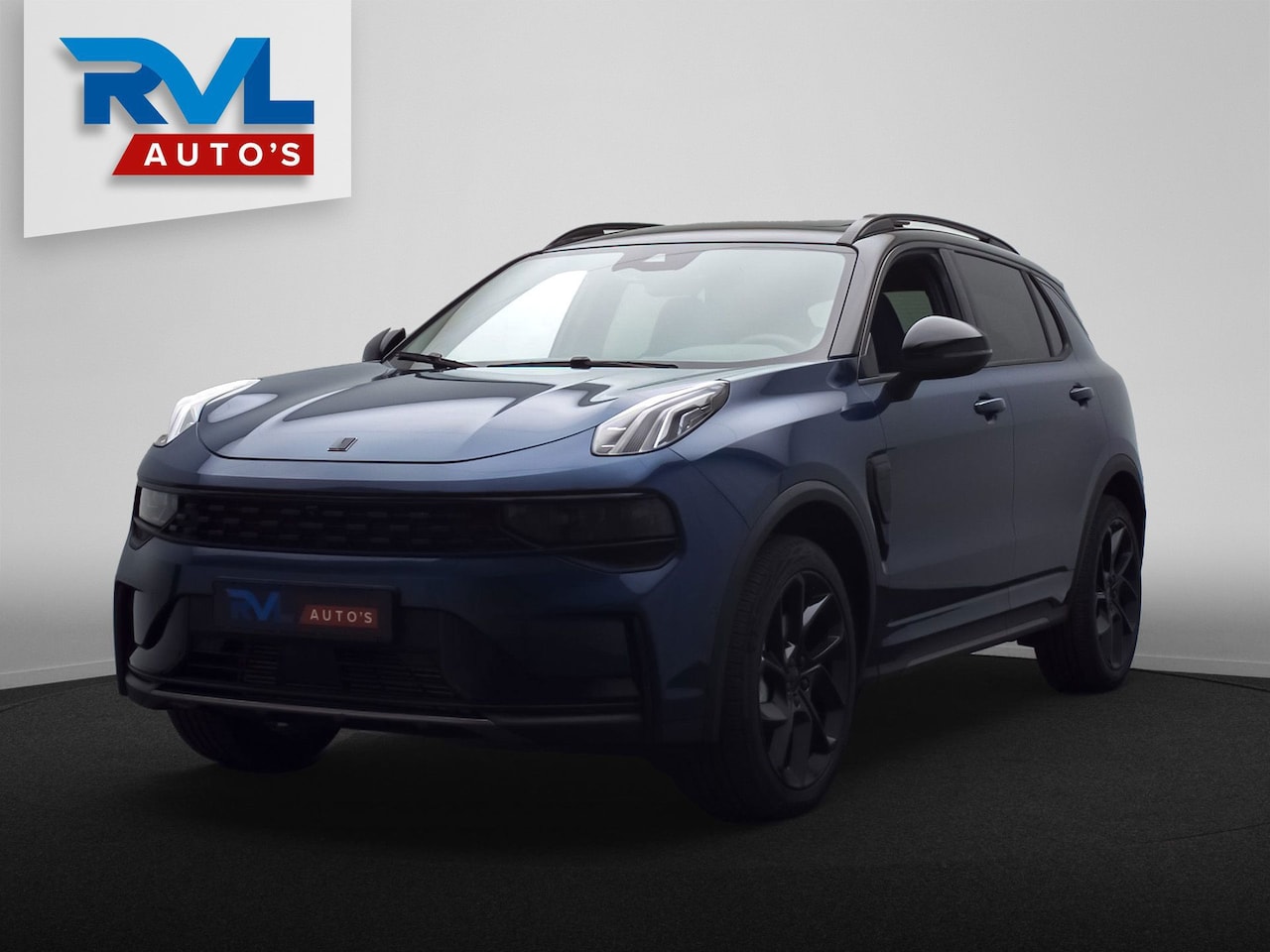 Lynk & Co 01 - 1.5 261PK Plug-in Hybrid *ZWARTE HEMEL* 360° Camera Pano/dak Apple/Carplay Adaptive/Cruise - AutoWereld.nl