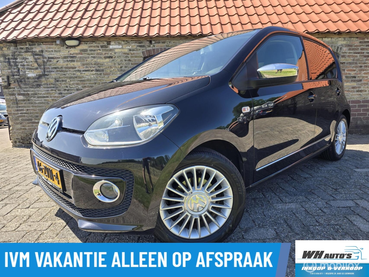 Volkswagen Up! - 1.0 high up! NAVI | Cruise | Airco - AutoWereld.nl