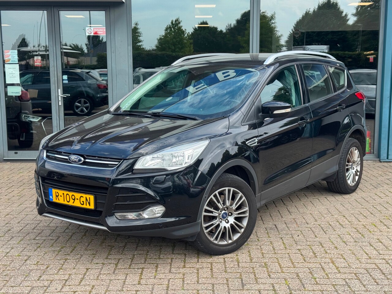 Ford Kuga - 1.6 Titanium 4WD 1.6 Titanium 4WD - AutoWereld.nl