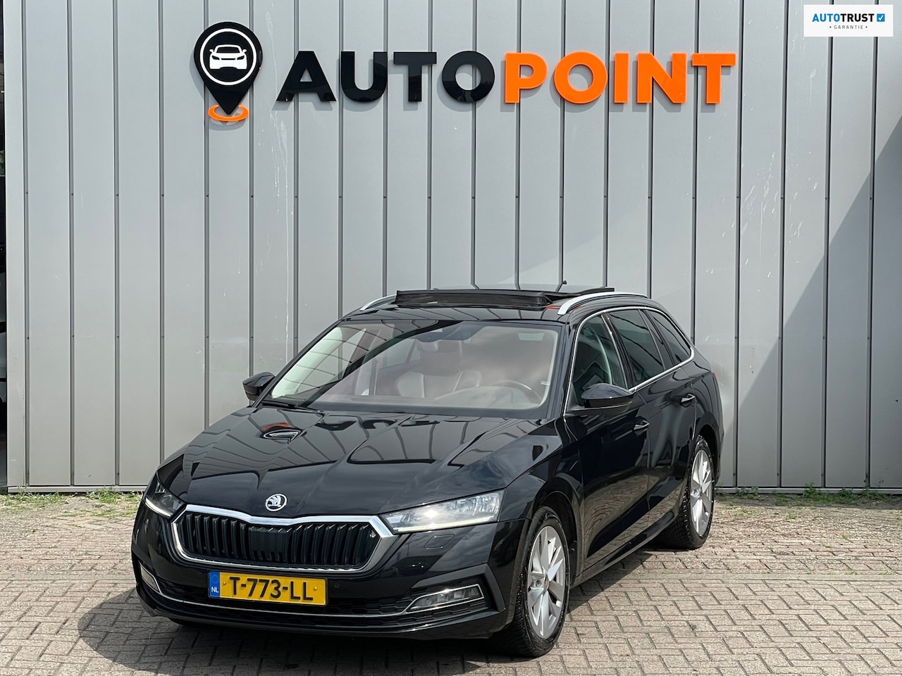 Skoda Octavia Combi - 1.0 e-TSI PANO LEER VIRTUAL DEALER OND Business Edition Plus - AutoWereld.nl