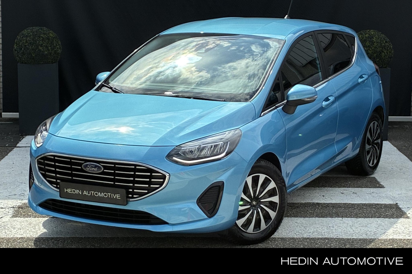 Ford Fiesta - 1.0 EcoBoost Hybrid Titanium | Winterpack | All Season banden - AutoWereld.nl