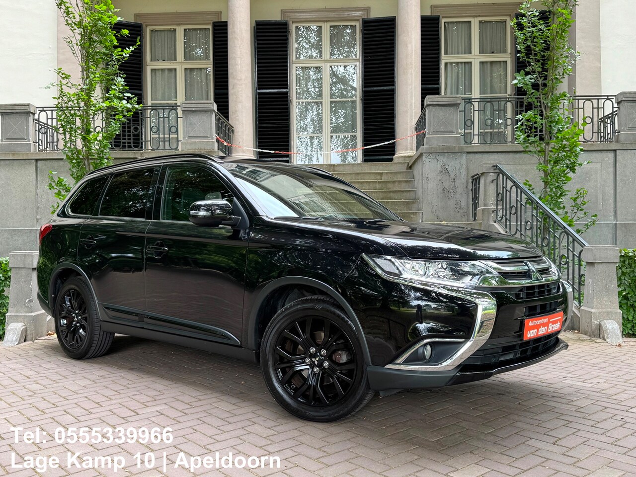 Mitsubishi Outlander - 2.0 2WD Intense+ Black Line 7Persoons Automaat Navi Leder Sch-Dak Xenon 1E-Eigenaar Camera - AutoWereld.nl