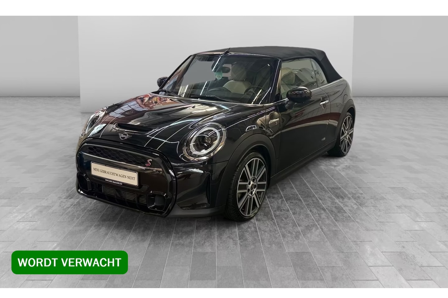 MINI Cabrio - 2.0 Cooper S MINI Yours ** Nappa leder ** Keyless ** Camera ** Carplay - AutoWereld.nl