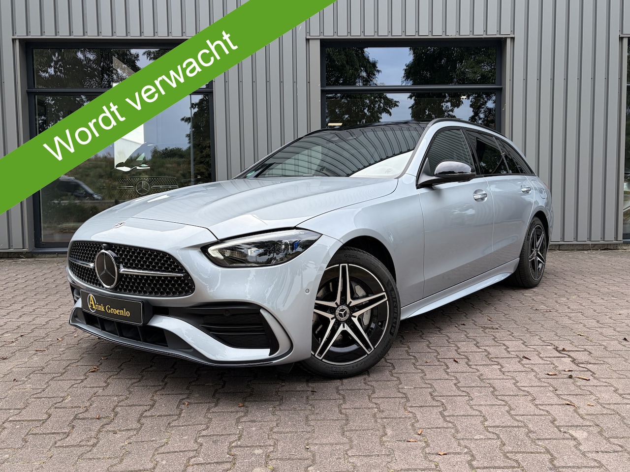 Mercedes-Benz C-klasse Estate - 300 e AMG Premium Plus, Rijassistentiepakket, Multicontourstoelen, Panoramadak, Burmester - AutoWereld.nl