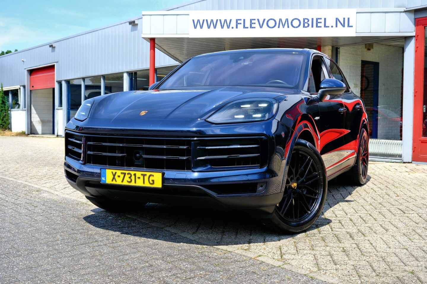 Porsche Cayenne - 3.0 E-Hybrid orig. NL|1e eig.|Pano|Luchtvering|Sport Chrono|Sportstoelen - AutoWereld.nl