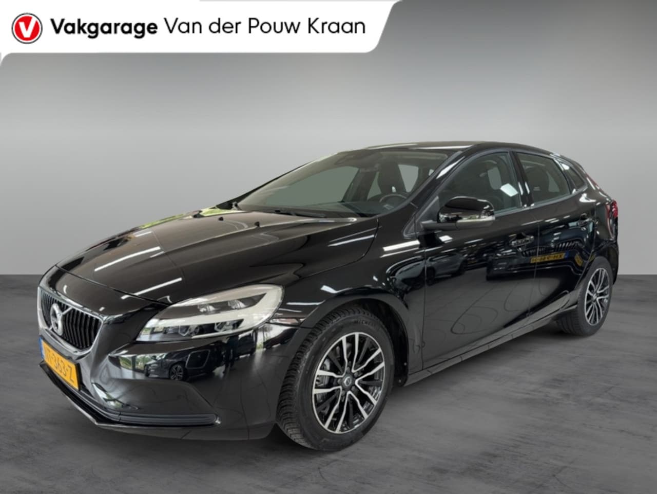 Volvo V40 - 1.5 T2 Nordic+ Automaat Trekhaak - AutoWereld.nl