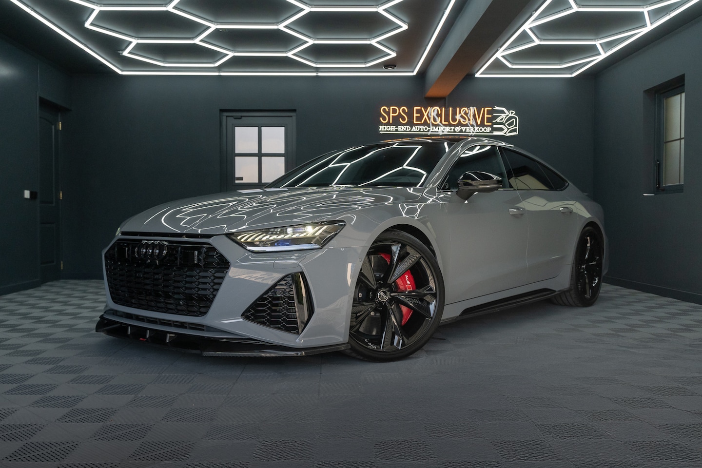 Audi A7 Sportback - 4.0 TFSI RS 7 quattro URBAN / B&O / Keramisch / Pano / Soft close / HUD / VC / ACC RS7 - AutoWereld.nl