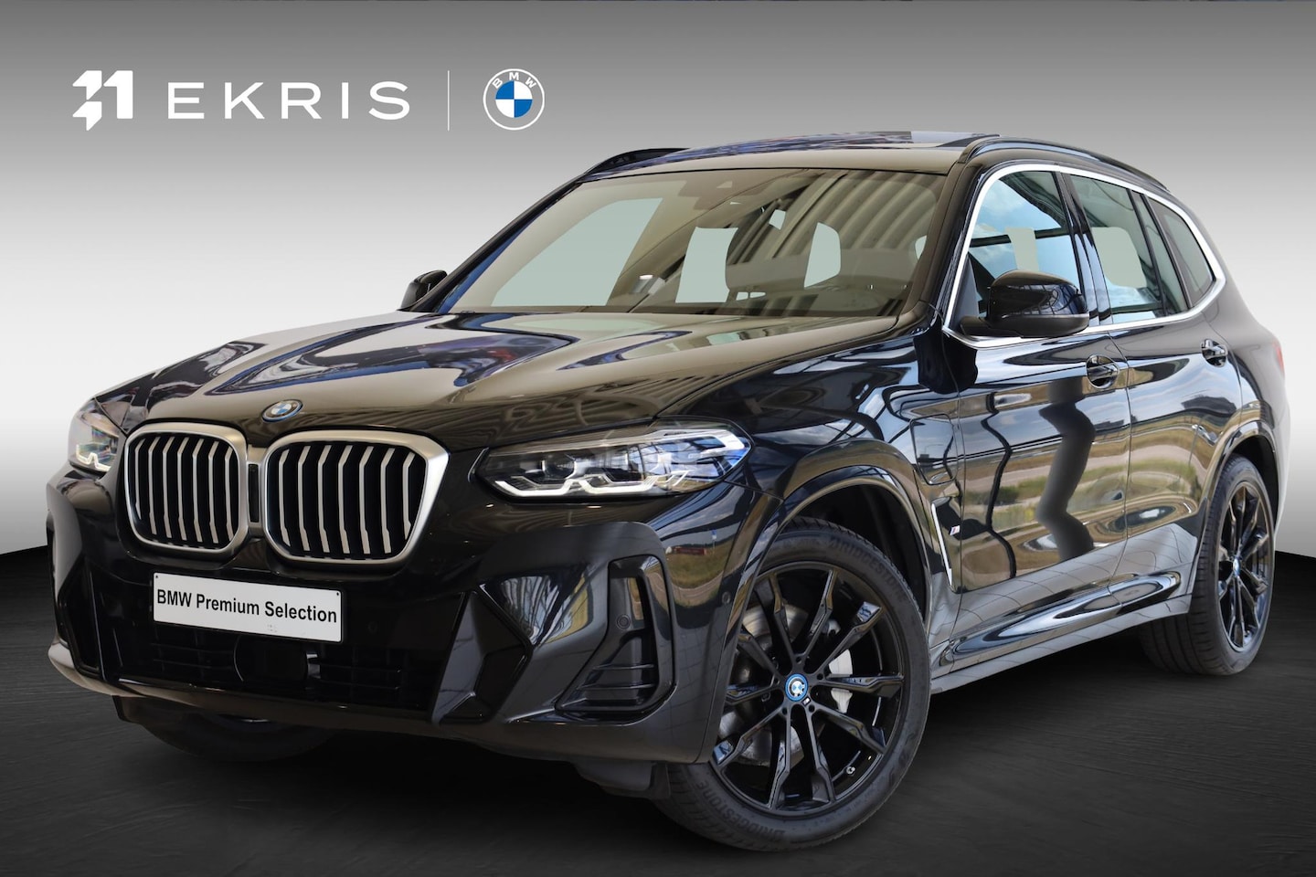 BMW X3 - xDrive30e | M Sportpakket | Panorama Dak | Head-Up Display | Active Cruise Control | Harma - AutoWereld.nl
