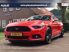 Ford Mustang Fastback - 2.3 EcoBoost Aut. | MBRP Uitlaatsysteem | 19 Inch | Leder | Schone Carfax | Navigatie | Sp
