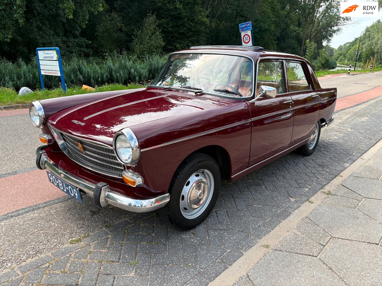 Peugeot 404 - Sedan OLDTIMER - OPEN DAK - NL auto!! - AutoWereld.nl