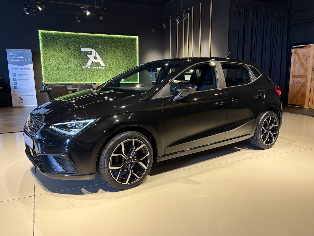 SEAT Ibiza - SEAT Ibiza 1.0 TSI Beats ACC||Navi|Carplay|Zwart - AutoWereld.nl