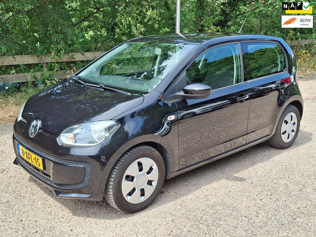 Volkswagen Up! - 1.0 move up! BlueMotion 5-DRS/Navi/Bluthooth/Airco - AutoWereld.nl
