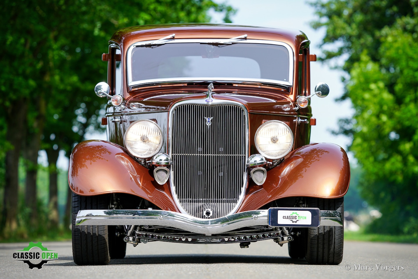 Ford Thunderbird - Tudor V8 Restomod - AutoWereld.nl