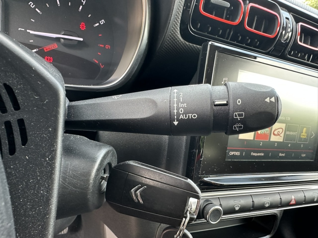 Citroën C3 Aircross - 1.2 110PK Feel Navigatie/Carplay/Trekhaak