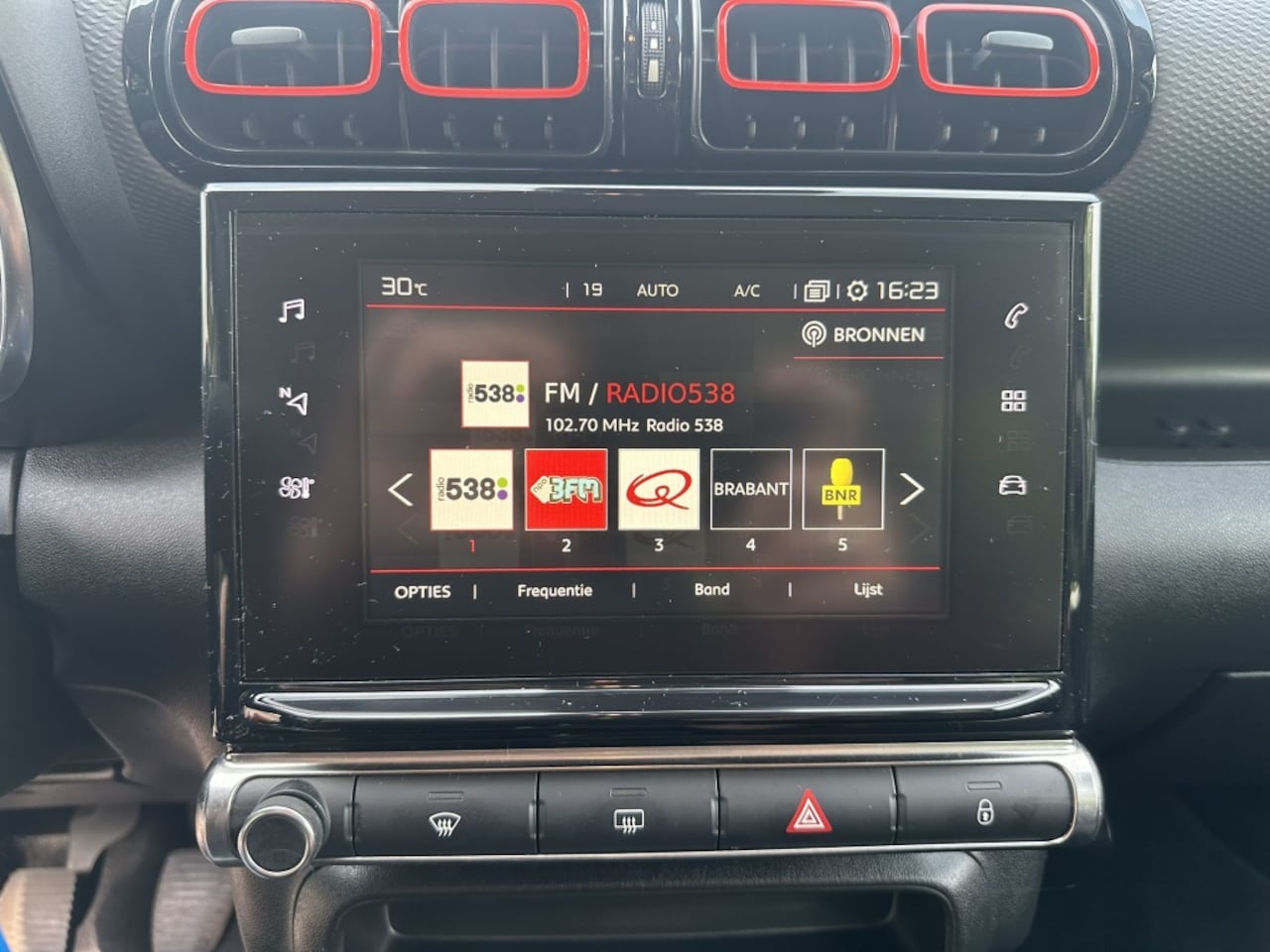 Citroën C3 Aircross - 1.2 110PK Feel Navigatie/Carplay/Trekhaak