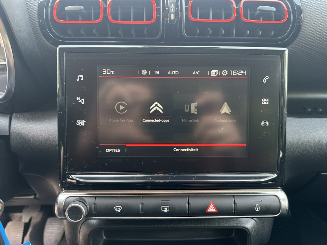 Citroën C3 Aircross - 1.2 110PK Feel Navigatie/Carplay/Trekhaak