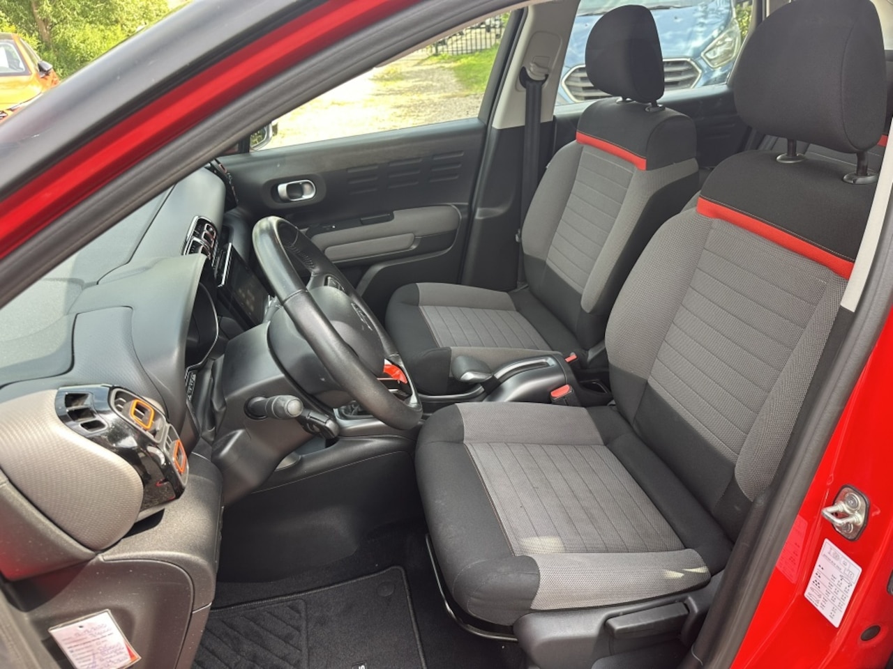 Citroën C3 Aircross - 1.2 110PK Feel Navigatie/Carplay/Trekhaak