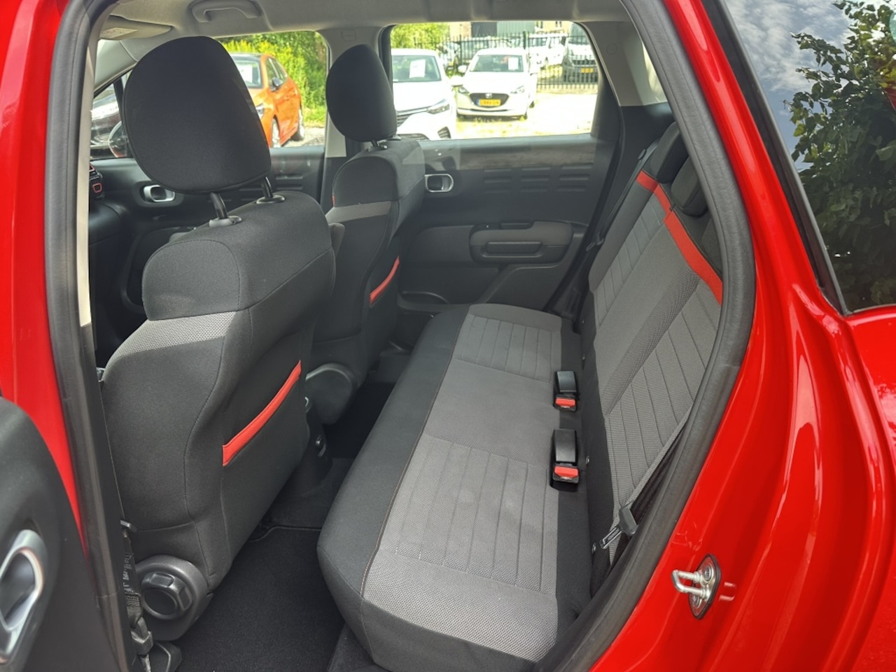 Citroën C3 Aircross - 1.2 110PK Feel Navigatie/Carplay/Trekhaak