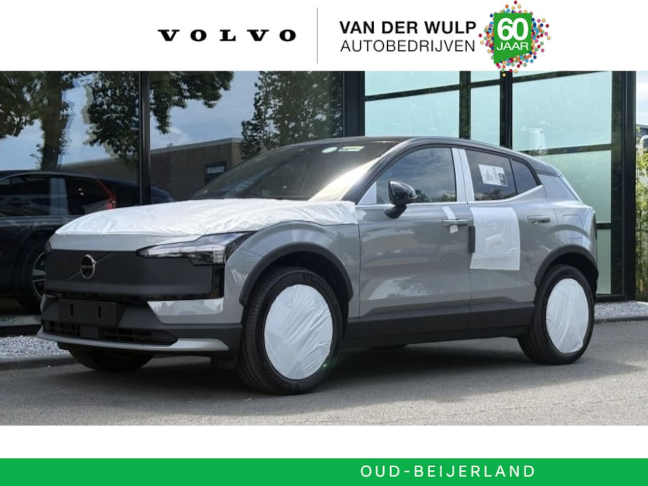 Volvo EX30 Cross Country - P5 Long Range 69kWh/272PK Plus Europa | Getint Glas - AutoWereld.nl
