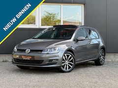 Volkswagen Golf - 1.4 TSI CUP Edition/Pano/Xenon/17'''/Camera/P-assist/Keyless