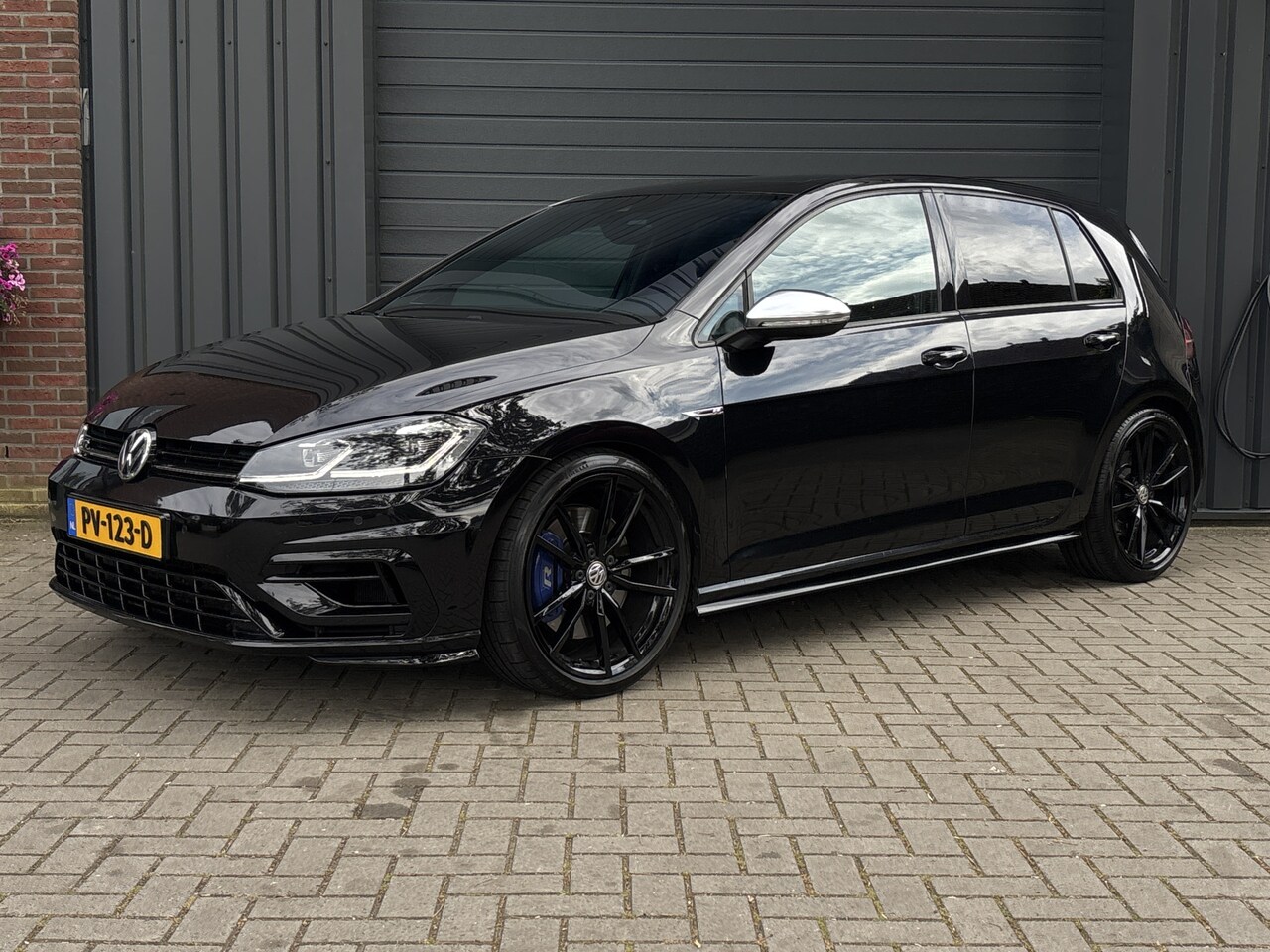 Volkswagen Golf - 2.0 TSI 4Motion R - Dynaudio - Schuif/kanteldak - Full option - - AutoWereld.nl