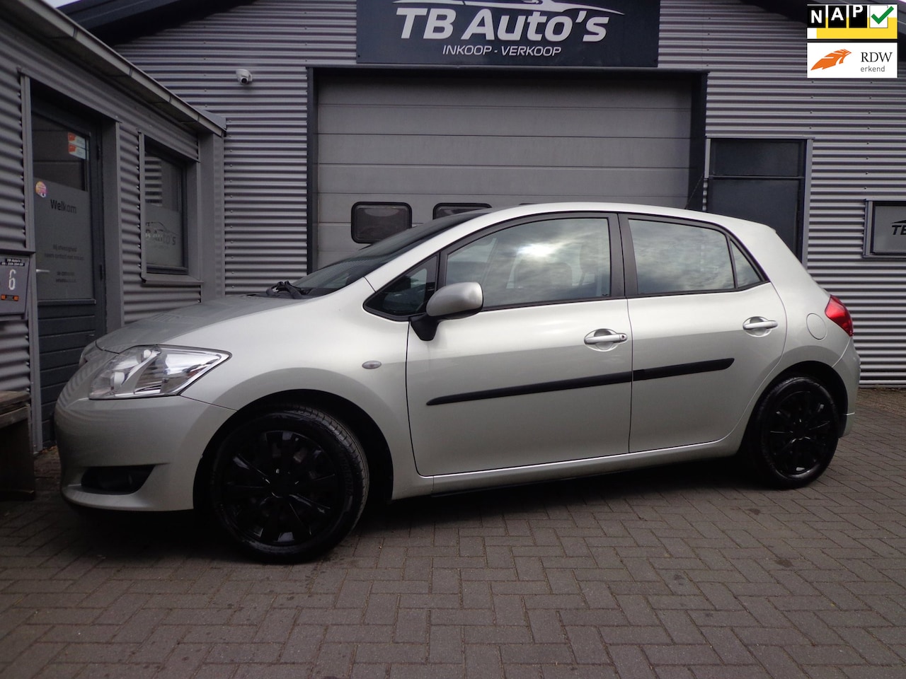 Toyota Auris - 1.6 Aspiration 5-DRS ! CLIMA / NAVI ! - AutoWereld.nl