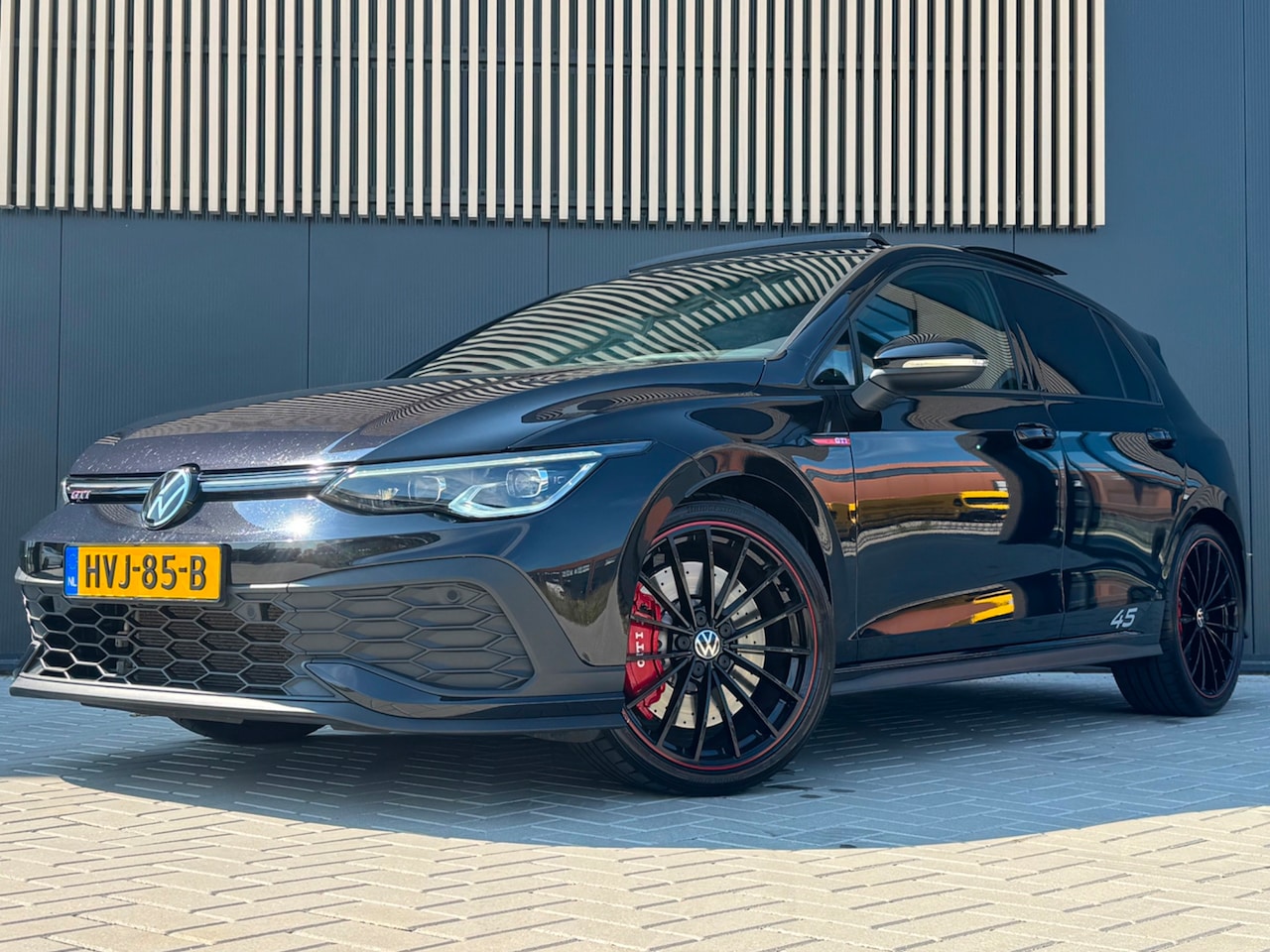 Volkswagen Golf - 8 GTI Clubsport 45 Edition 2.0 TSI 301PK | AKRAPOVIC | IQ - AutoWereld.nl