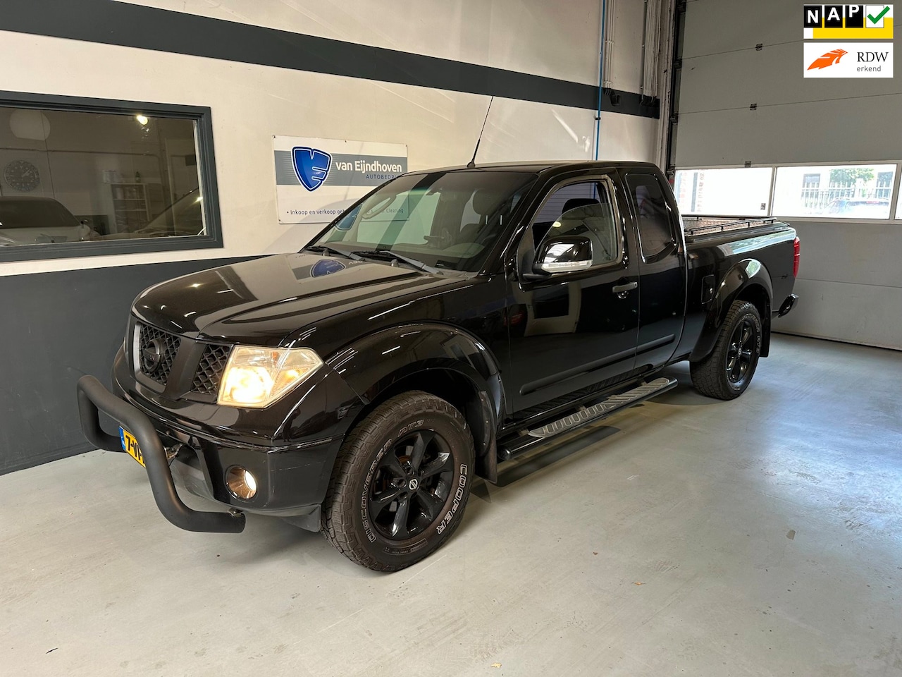 Nissan Navara - 2.5 dCi SE King Cab MARGE Black line - AutoWereld.nl