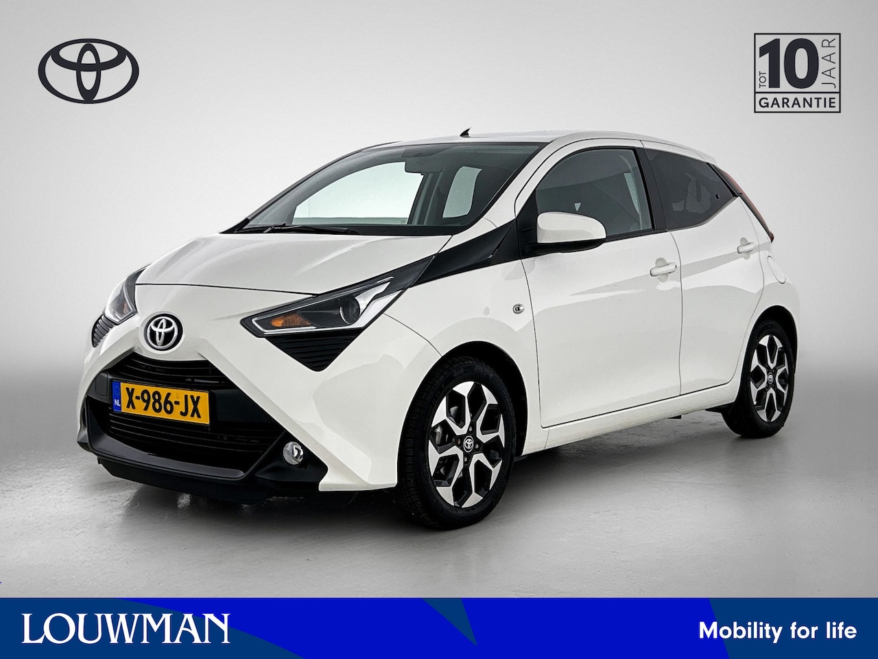 Toyota Aygo - 1.0 VVT-i x-first automaat - AutoWereld.nl