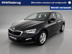 Skoda Scala - 1.0 TSI Ambition / Cruise controle / Lichtmetaal 16 inch / Parkeersensoren achter /