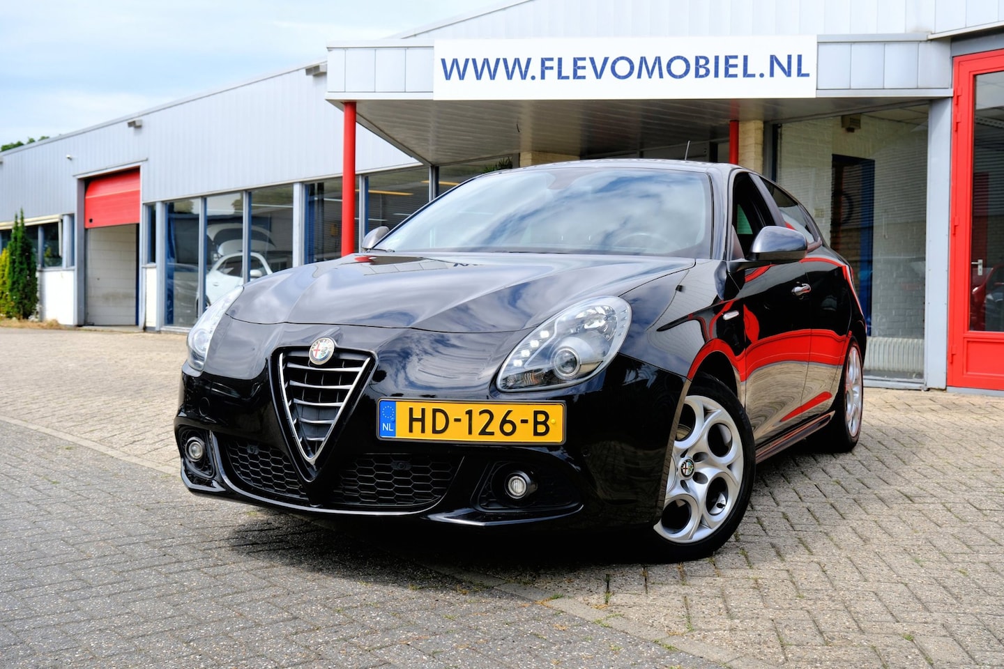 Alfa Romeo Giulietta - 1.6 JTDm Navi|Clima|LMV - AutoWereld.nl