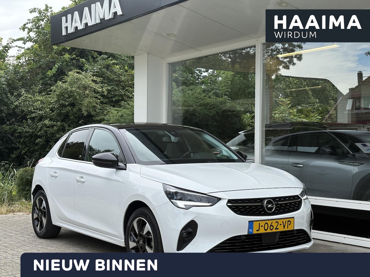 Opel Corsa-e - Elegance 50 kWh | Winterpakket | Panoramadak | Lederen bekleding | Navigatie | 100kW snell - AutoWereld.nl