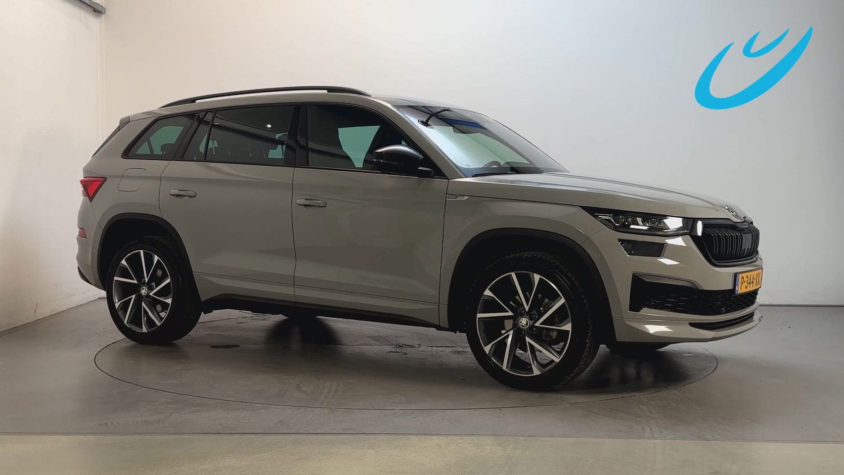 Skoda Kodiaq - 1.5 TSI DSG Sportline Business 7p. Virtual Cockpit Stoelverwarming Navigatie DAB+ - AutoWereld.nl