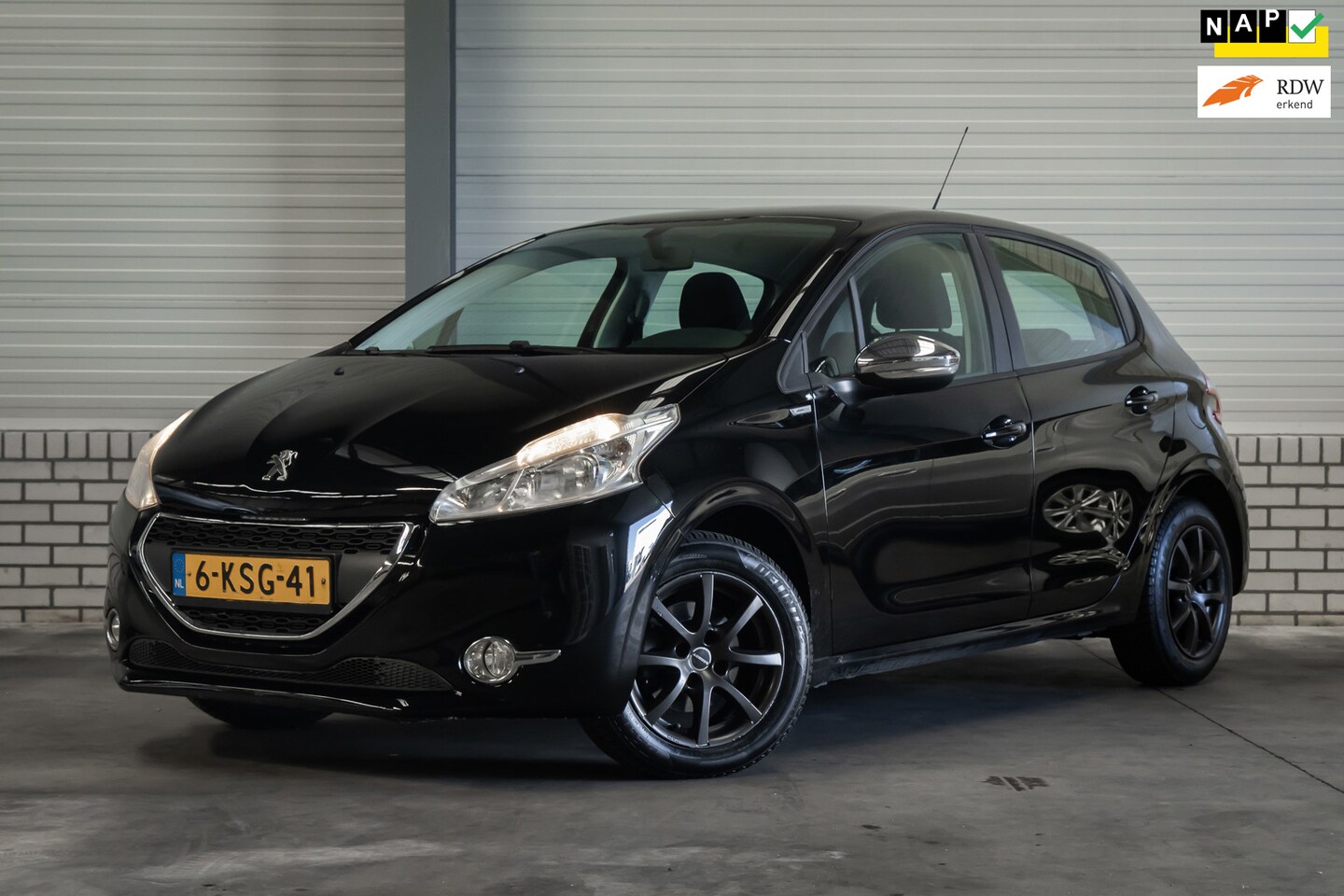 Peugeot 208 - 1.2 VTi Urban Soul / Nw APK / Airco / Navi - AutoWereld.nl