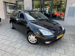 Ford Focus - 1.6-16V Trekaak 5Drs Airco Nieuwe apk