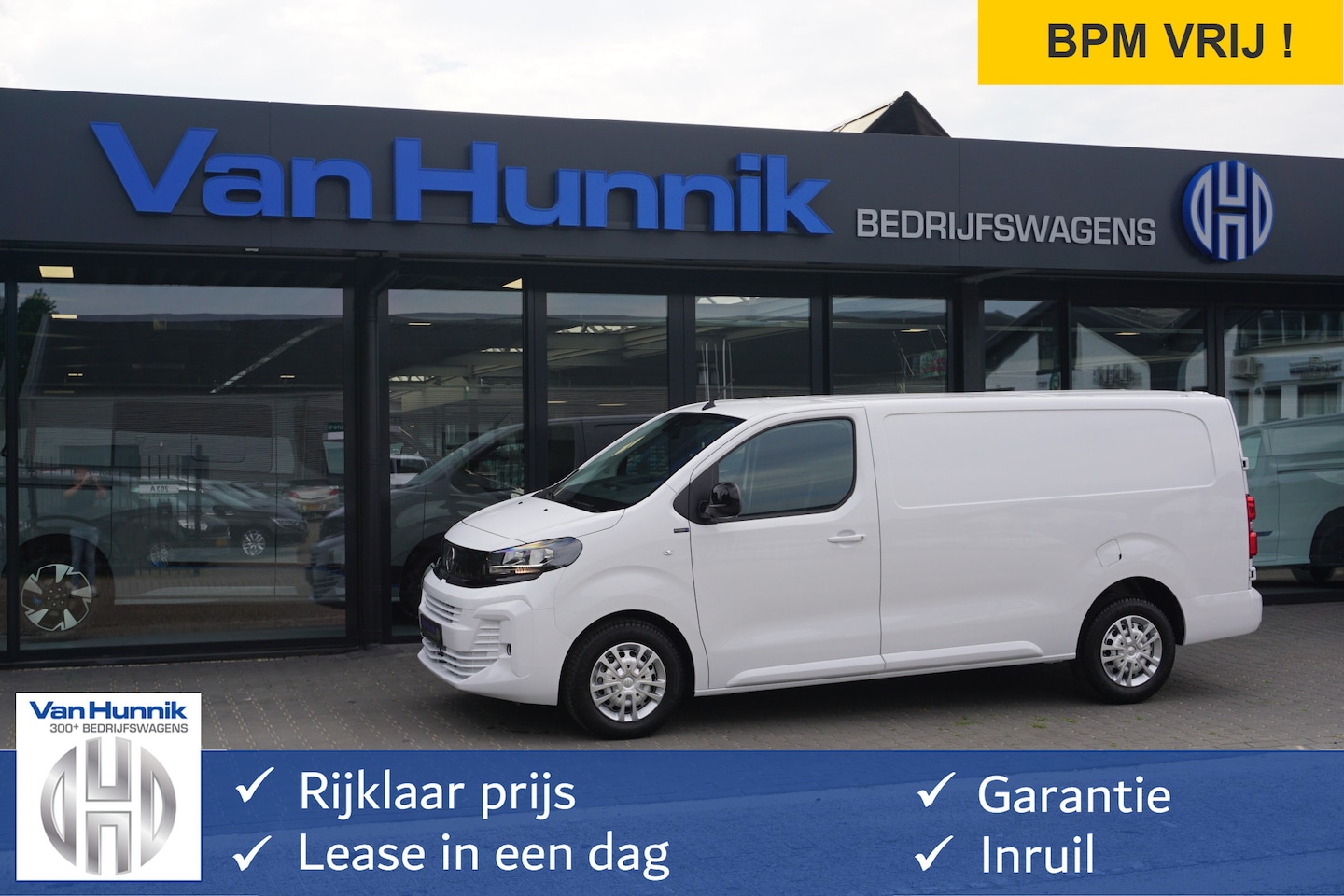 Opel Vivaro - 2.0D 145PK EAT8 AUT L3H1 Apple CP, Cam, Betimmering, Trekhaak, Standkachel!! Nr. D01* - AutoWereld.nl