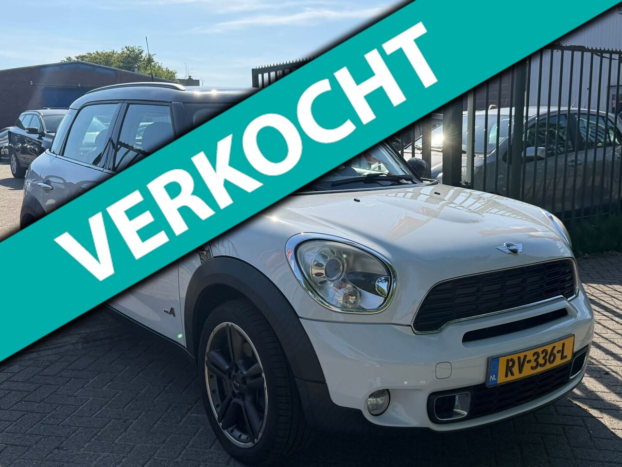 MINI Countryman - Mini 1.6 Cooper S ALL4 Chili H&K geluidsysteem airco leerbekeleding navigatie cruis contro - AutoWereld.nl