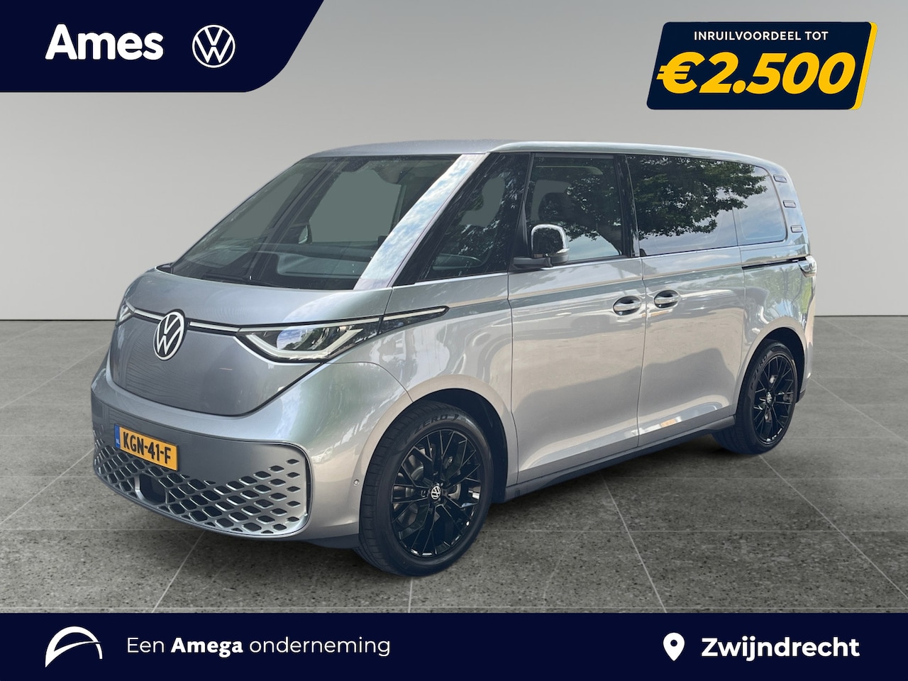 Volkswagen ID. Buzz - Pure Limited 170 pk 59 kWh | 20 inch LMV | elektrische achterklep | Trekhaak | getint glas - AutoWereld.nl
